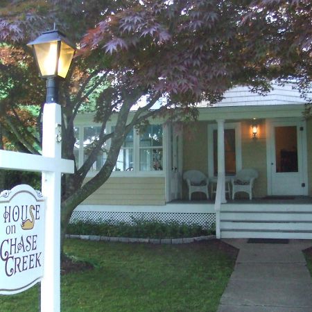 House On Chase Creek Panzió Shelter Island Heights Kültér fotó