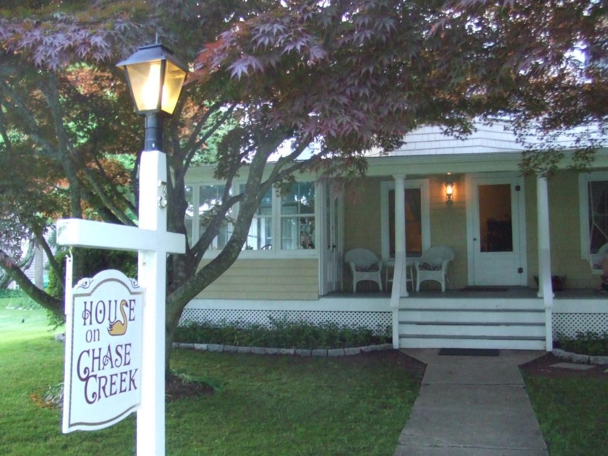House On Chase Creek Panzió Shelter Island Heights Kültér fotó